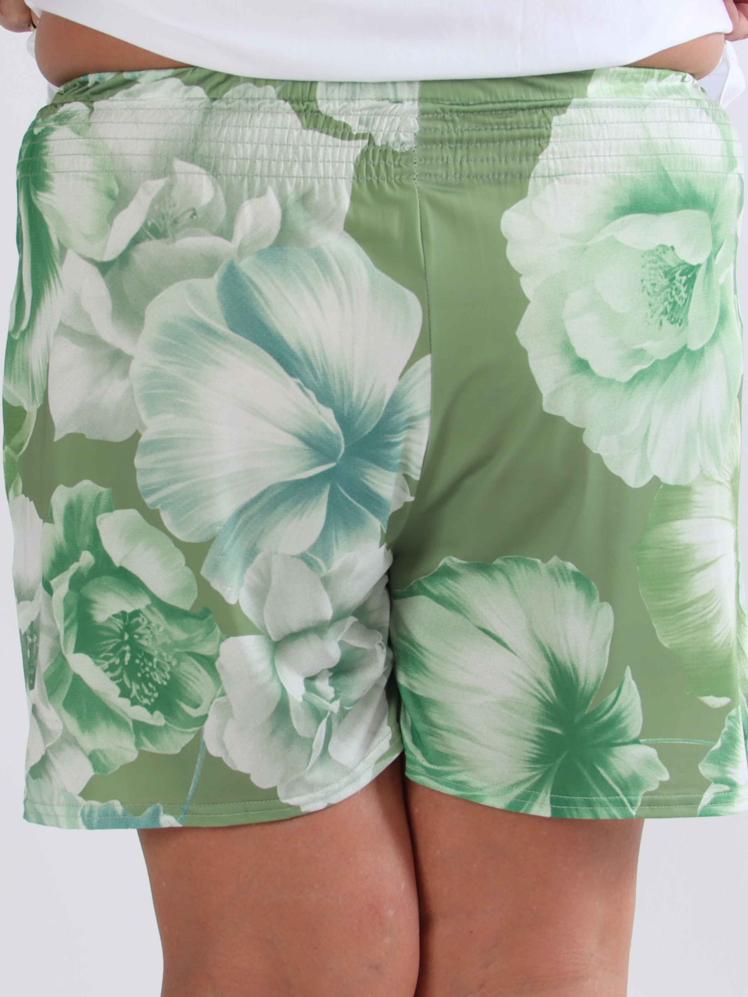 Pams Flower Shorts - Elastiske plus size shorts med blomsterprint